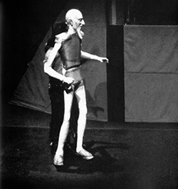 Manuel de Falla's Master Peter's Puppet Show, Compania Tridente of Granada/Brooklyn Philharmonic
